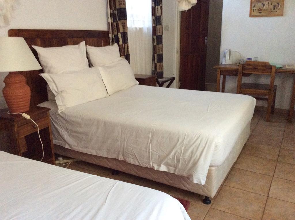 Tabonina Guesthouse Livingstone Exterior photo