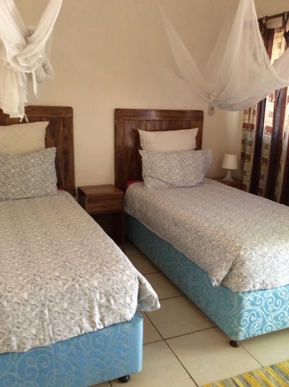 Tabonina Guesthouse Livingstone Exterior photo